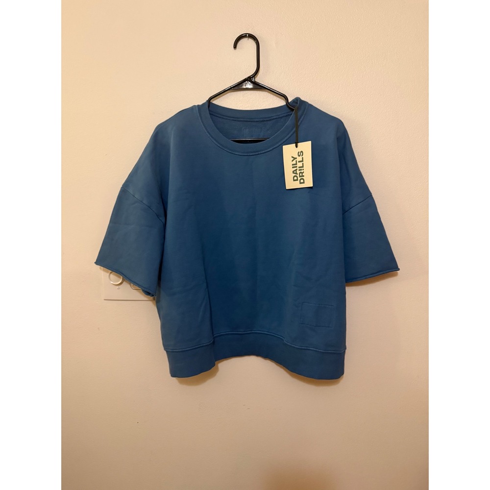 Daily Drills Short Sleeved Crewneck Sweatshirt Heritage Cabana Size XS/S NWT